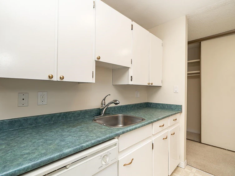 212-3921 Carrigan Court, Burnaby, BC, V3N 4J7 - 19