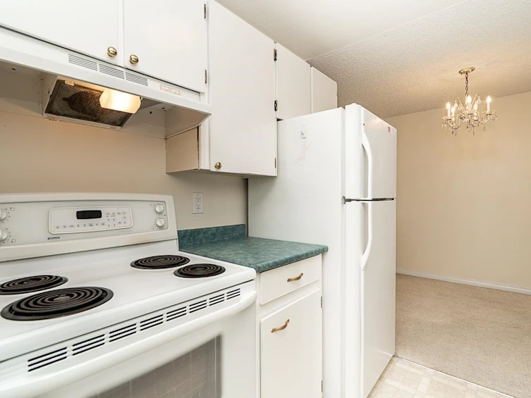 212-3921 Carrigan Court, Burnaby, BC, V3N 4J7 - 18