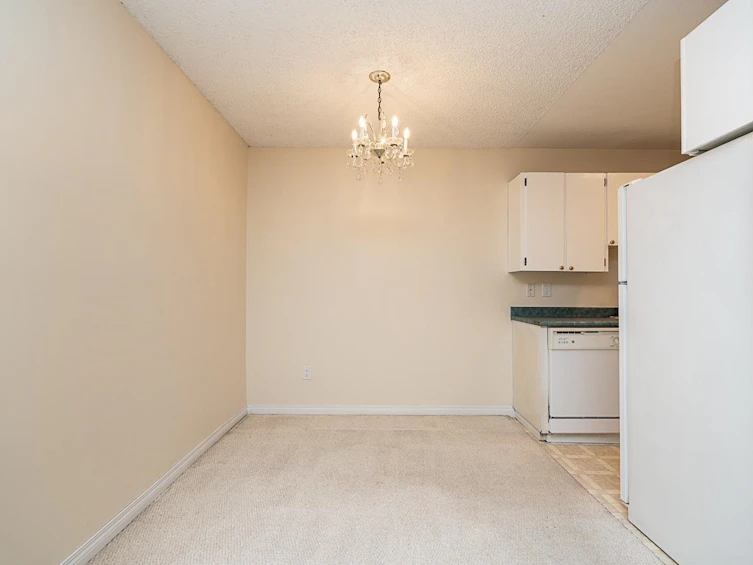 212-3921 Carrigan Court, Burnaby, BC, V3N 4J7 - 14