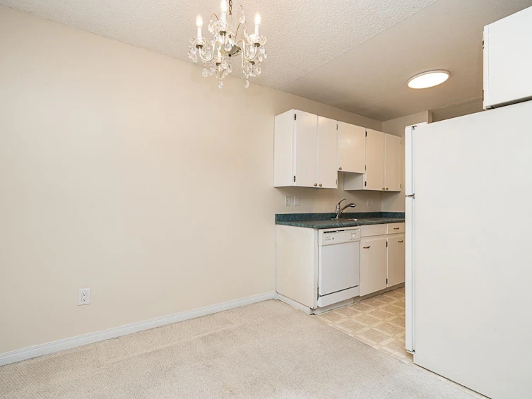 212-3921 Carrigan Court, Burnaby, BC, V3N 4J7 - 15