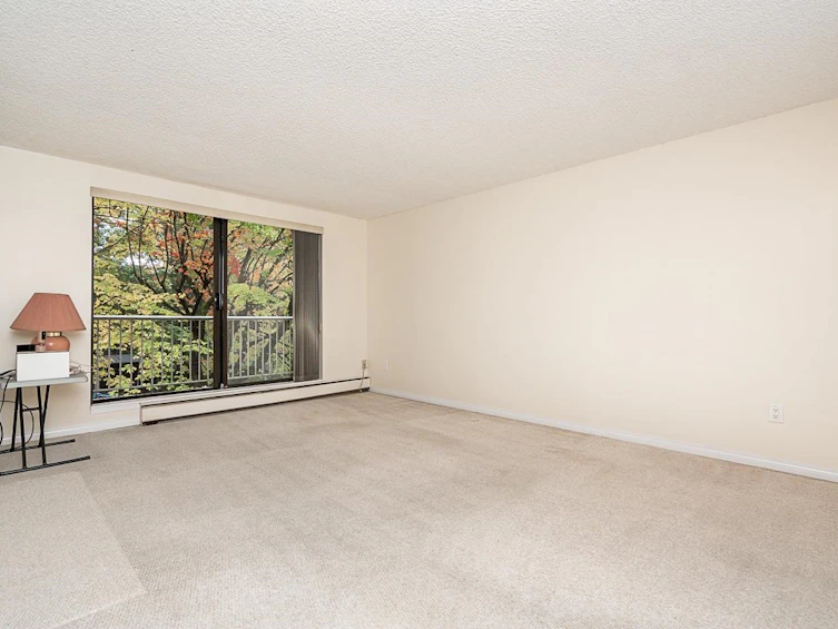 212-3921 Carrigan Court, Burnaby, BC, V3N 4J7 - 8