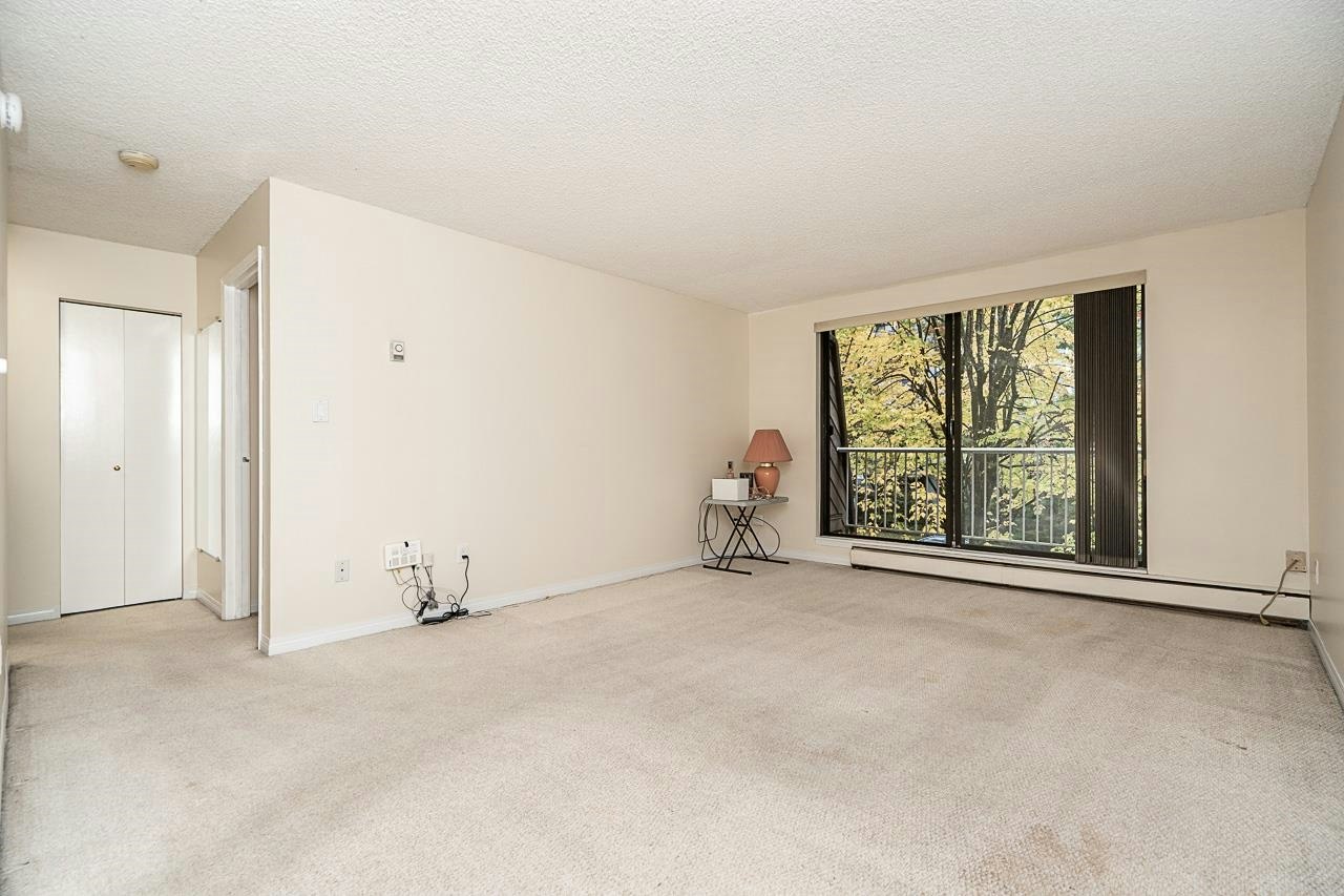 212-3921 Carrigan Court, Burnaby, BC, V3N 4J7 - 9