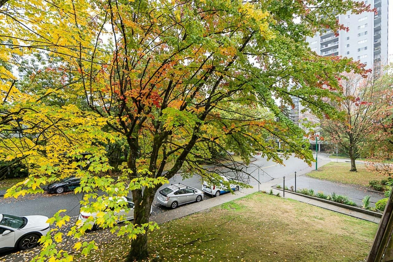 212-3921 Carrigan Court, Burnaby, BC, V3N 4J7 - 29