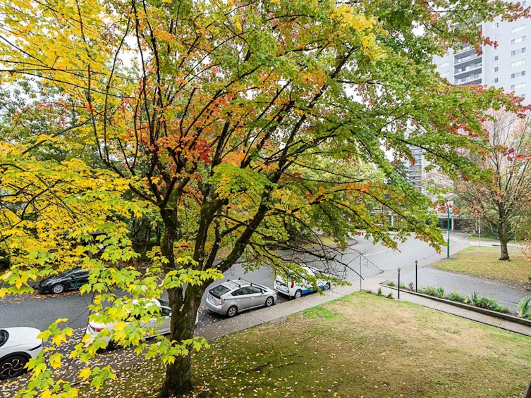 212-3921 Carrigan Court, Burnaby, BC, V3N 4J7 - 29