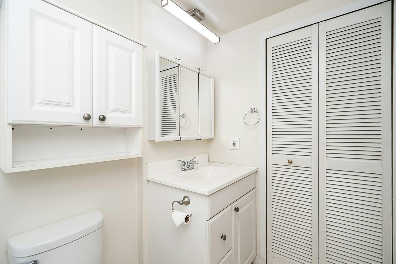 212-3921 Carrigan Court, Burnaby, BC, V3N 4J7 - 25