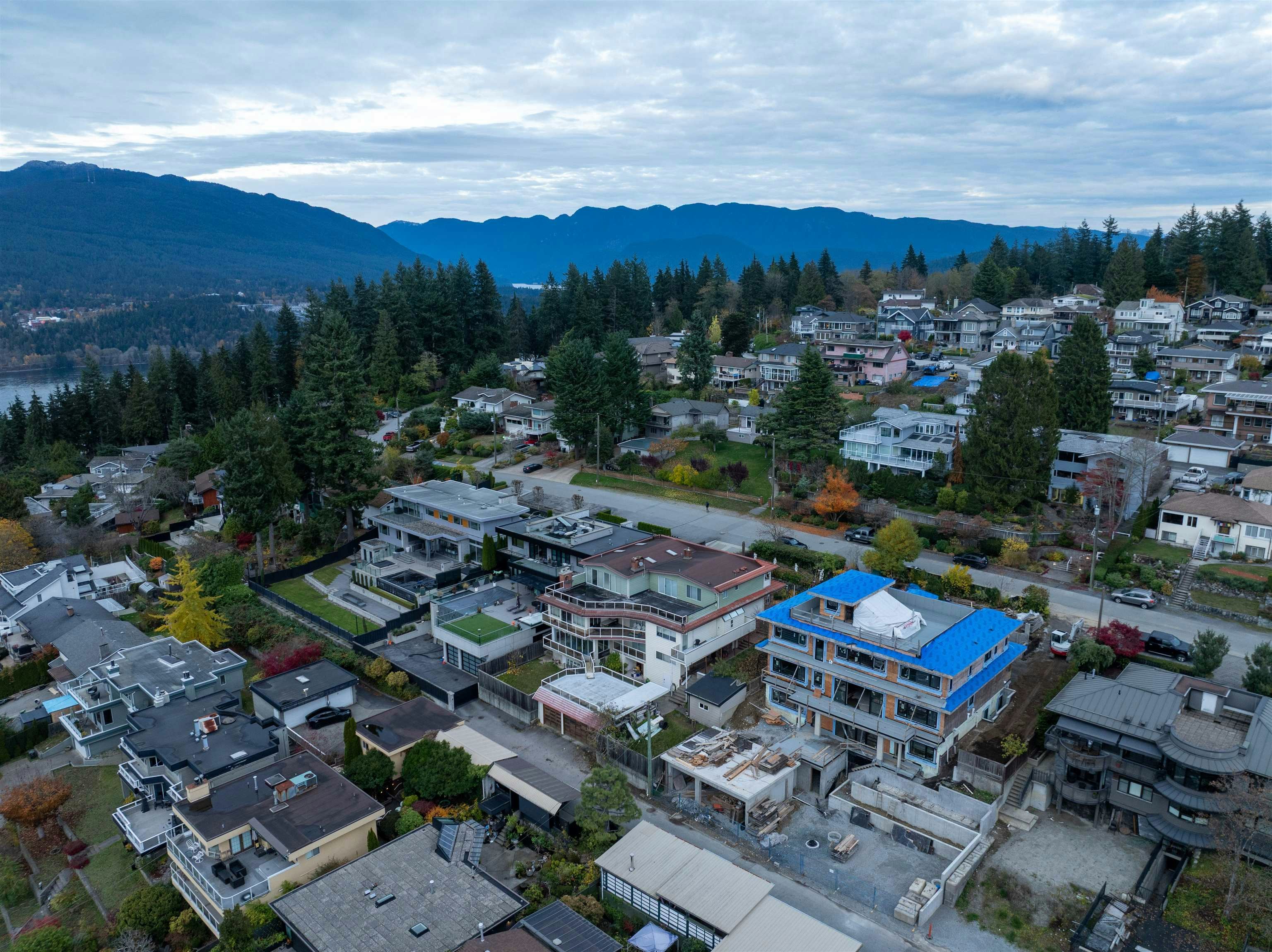 34 N Hythe Avenue, Burnaby, BC, V5B 1G4 - 27