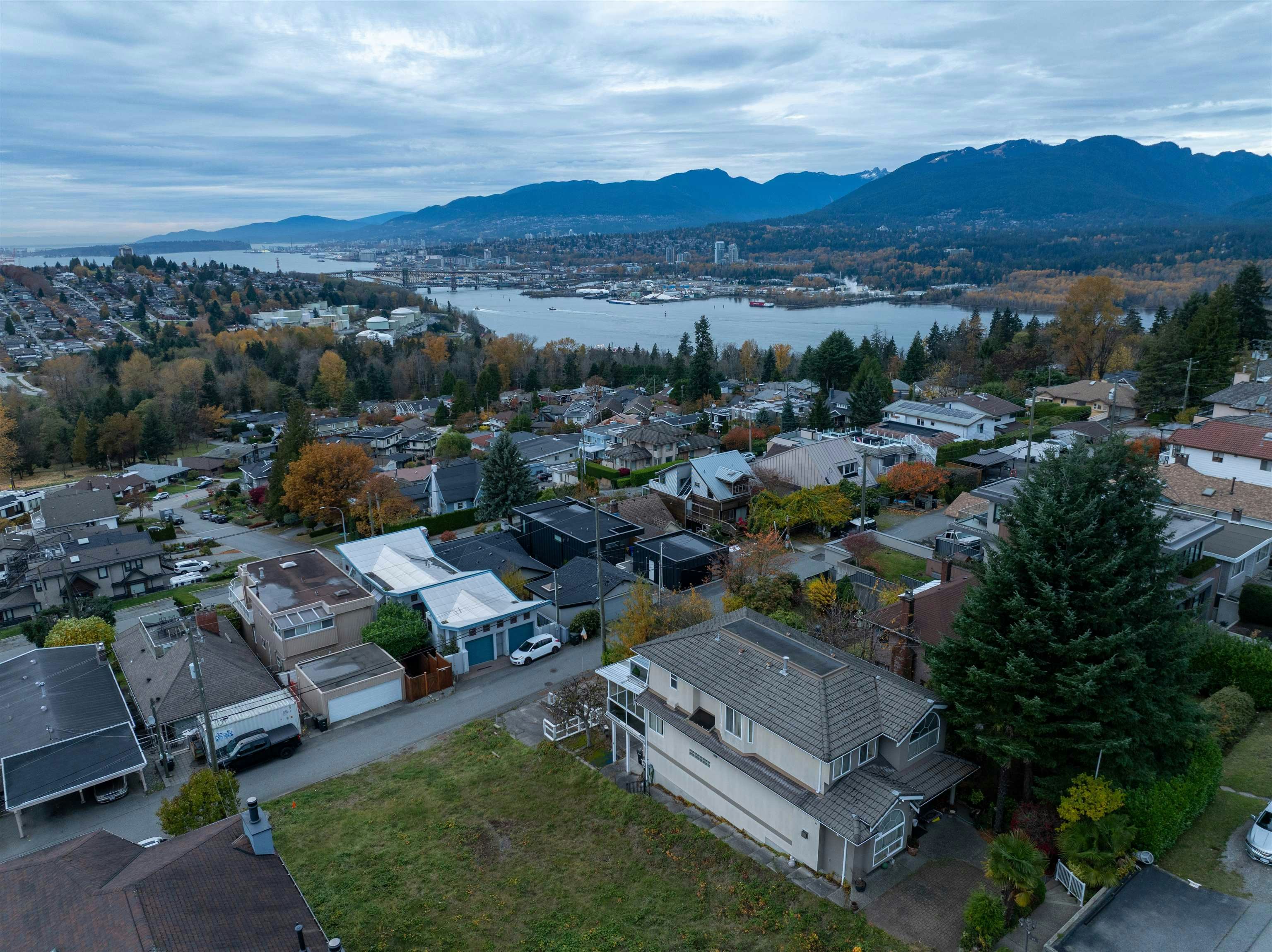 34 N Hythe Avenue, Burnaby, BC, V5B 1G4 - 20