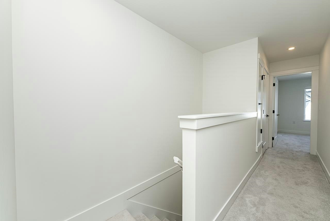 9-10527 155 Street, Surrey, BC, V3R 0S1 - 10