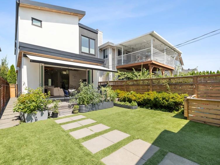 506 E 18th Avenue, Vancouver, BC, V5V 1G3 - 16