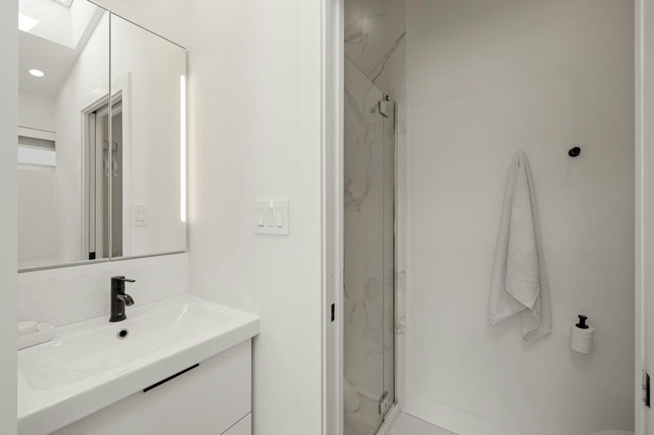 506 E 18th Avenue, Vancouver, BC, V5V 1G3 - 36
