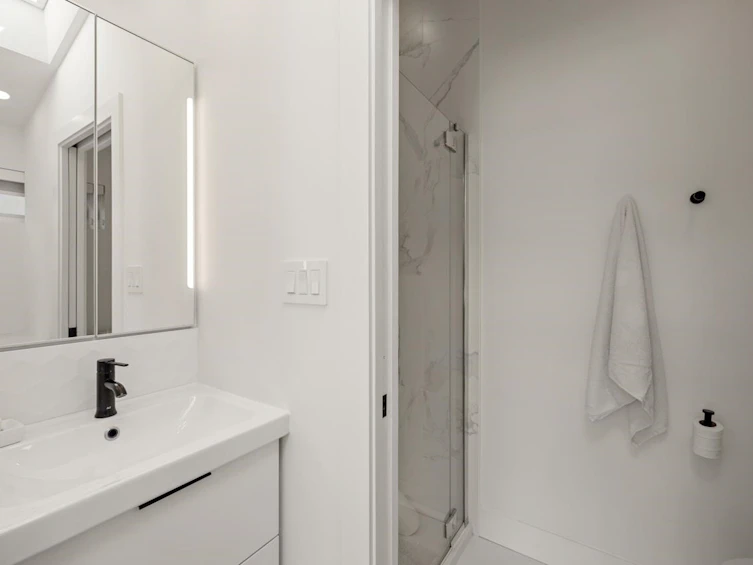 506 E 18th Avenue, Vancouver, BC, V5V 1G3 - 36