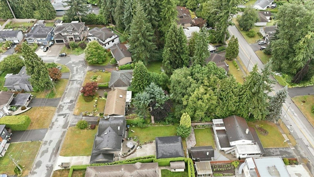 1388 Cambridge Drive, Coquitlam, BC, V3J 2P7 - 12