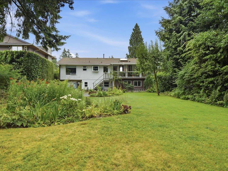 1388 Cambridge Drive, Coquitlam, BC, V3J 2P7 - 4