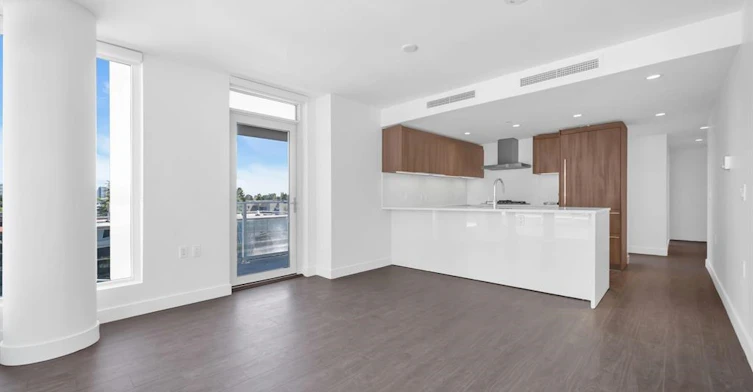 519-6328 No. 3 Road, Richmond, BC, V6Y 0L6 - 3