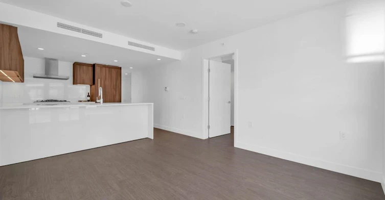 519-6328 No. 3 Road, Richmond, BC, V6Y 0L6 - 5