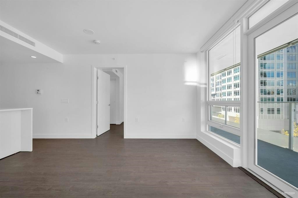 519-6328 No. 3 Road, Richmond, BC, V6Y 0L6 - 6