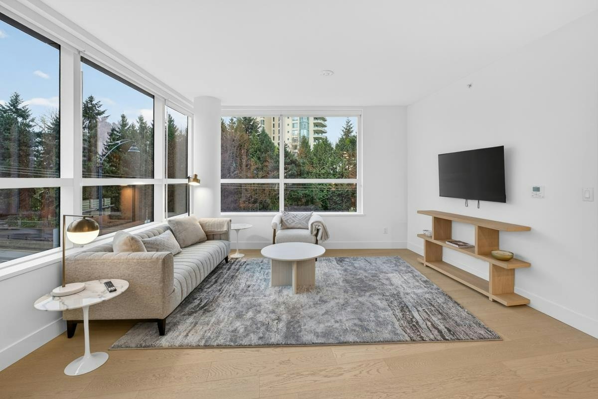405-423 6th St, West Vancouver, BC, V7T 1A4 3