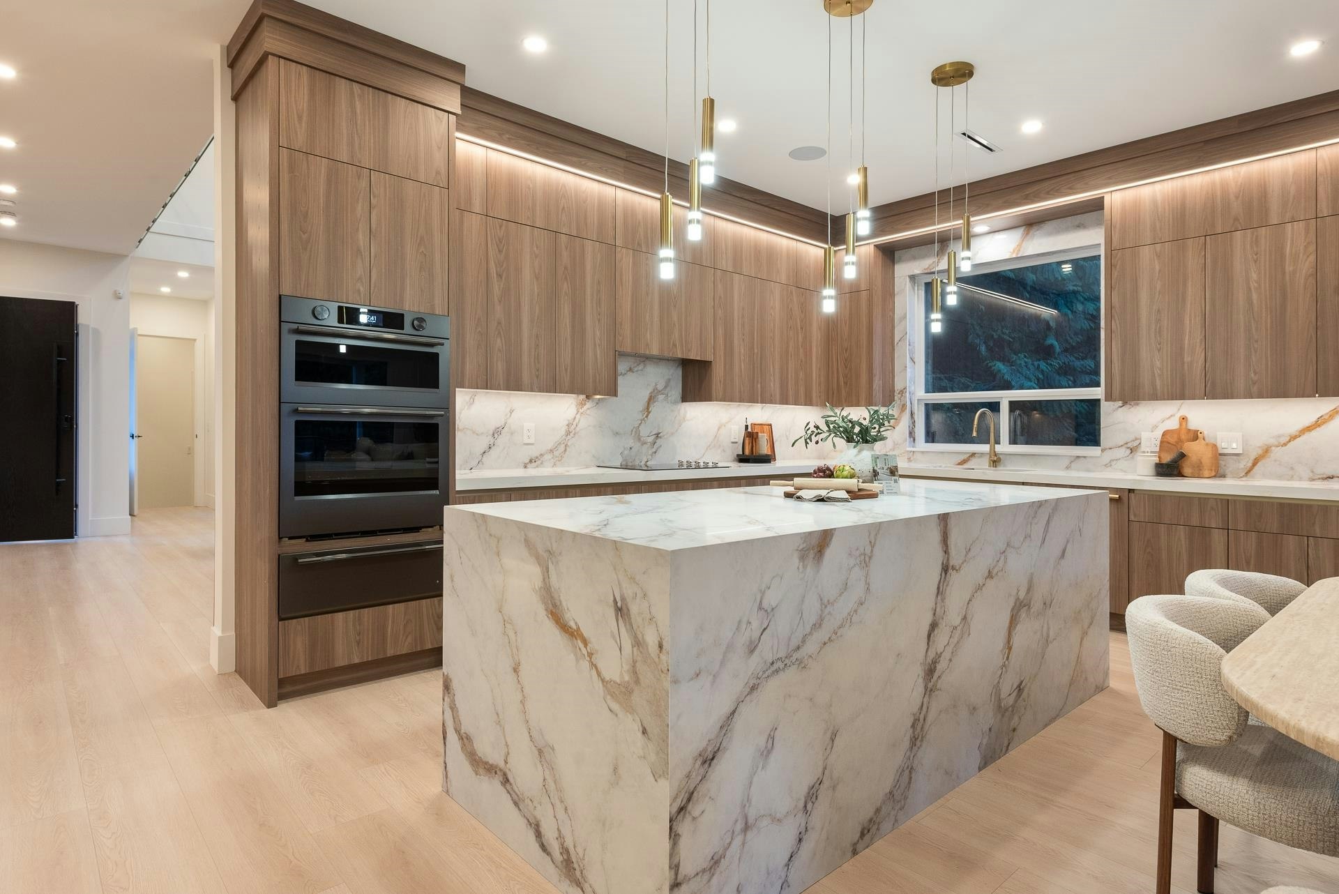 1034 Gatensbury Road, Port Moody, BC, V3H 2P2 - 11