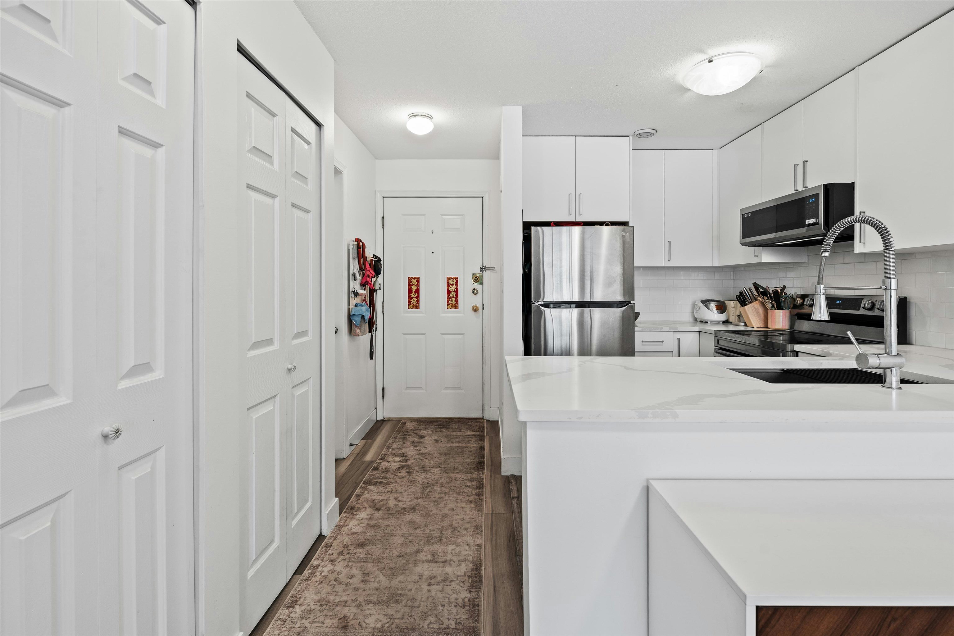 302-5818 Lincoln Street, Vancouver, BC, V5R 4P7 - 15