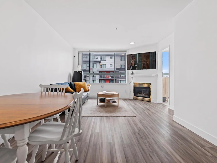 302-5818 Lincoln Street, Vancouver, BC, V5R 4P7 - 7