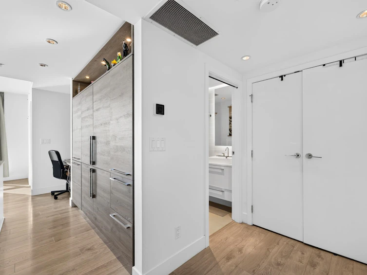 2807-7388 Kingsway, Burnaby, BC, V3N 0G9 - 18