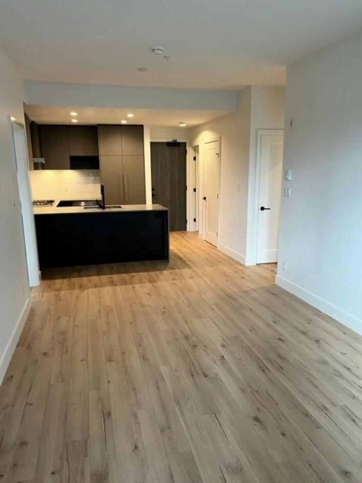 223-3131 Murray Street, Port Moody, BC, V3H 0L9 - 3