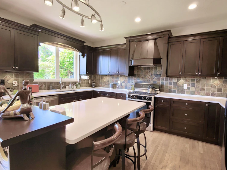 15974 Buena Vista Avenue, Surrey, BC, V4B 2A5 - 5