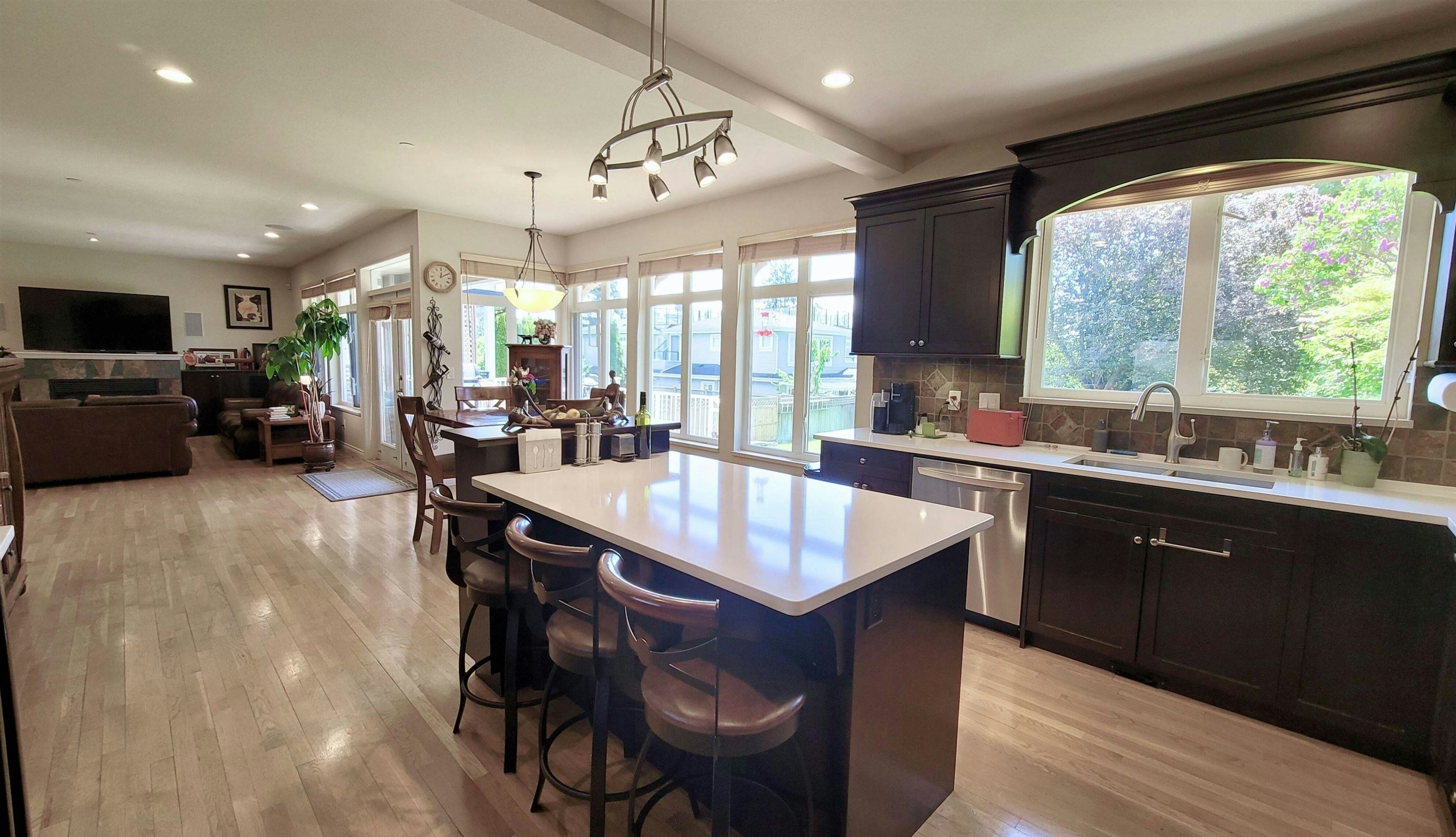 15974 Buena Vista Avenue, Surrey, BC, V4B 2A5 - 9