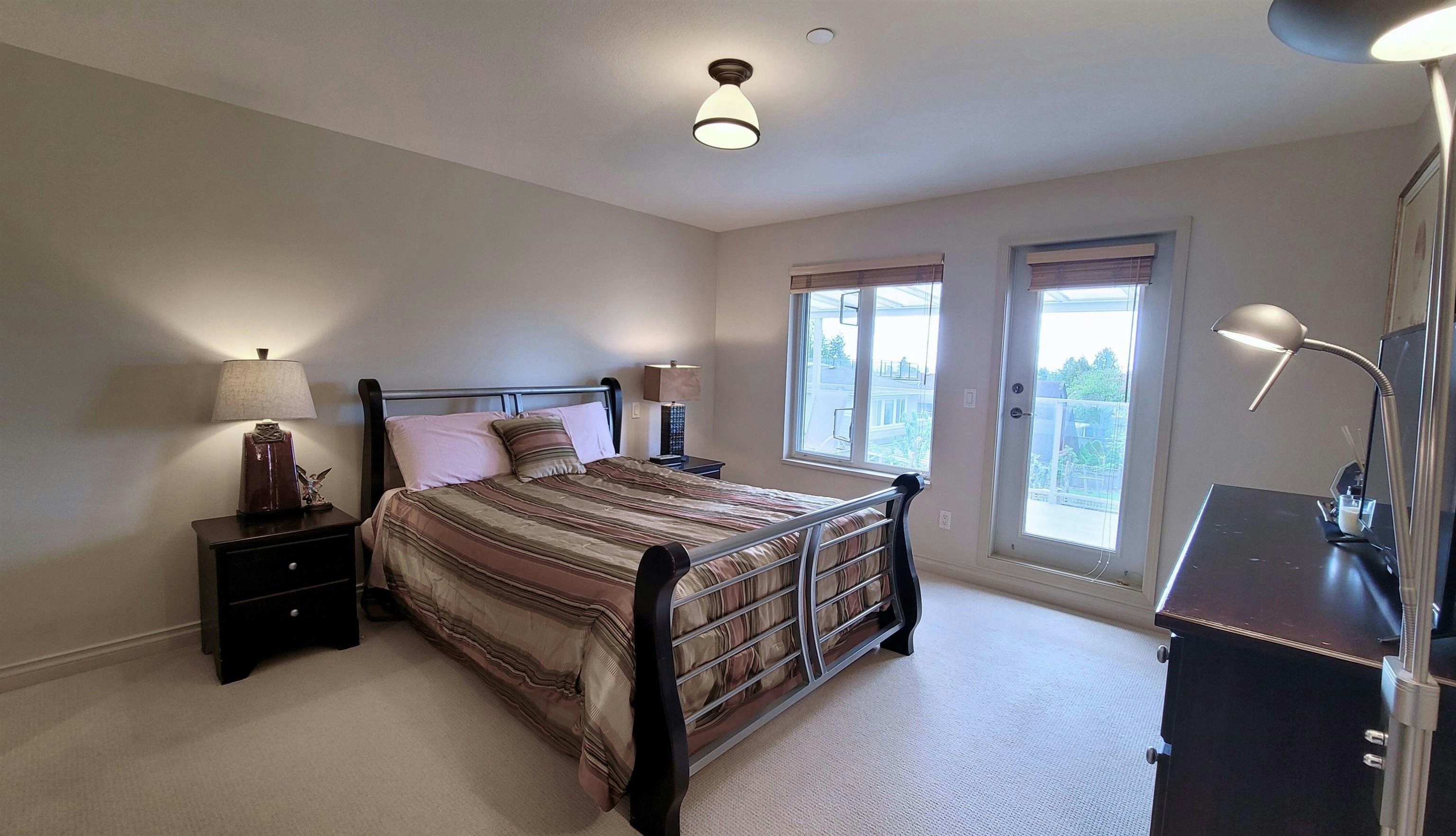 15974 Buena Vista Avenue, Surrey, BC, V4B 2A5 - 17