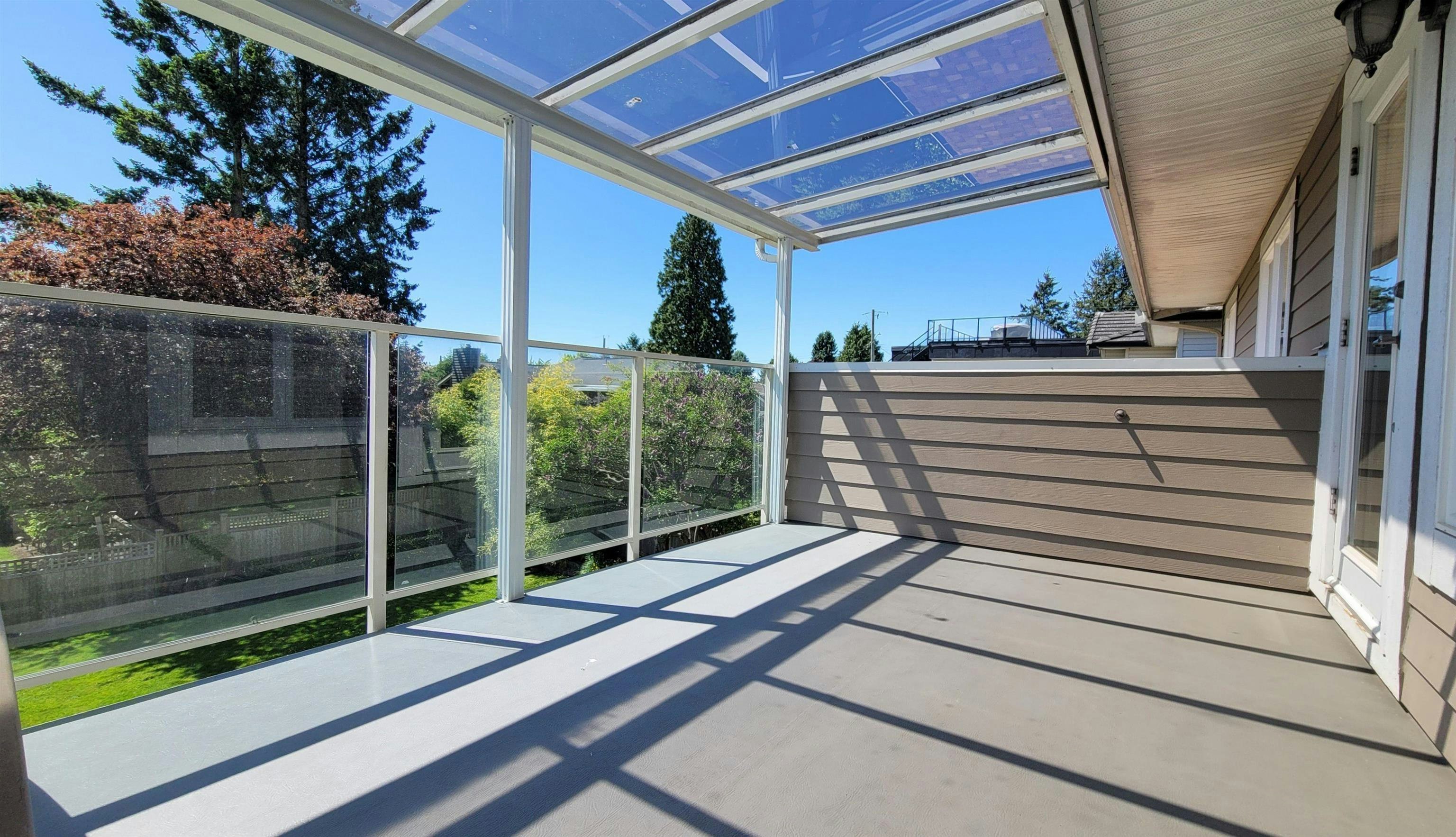 15974 Buena Vista Avenue, Surrey, BC, V4B 2A5 - 19