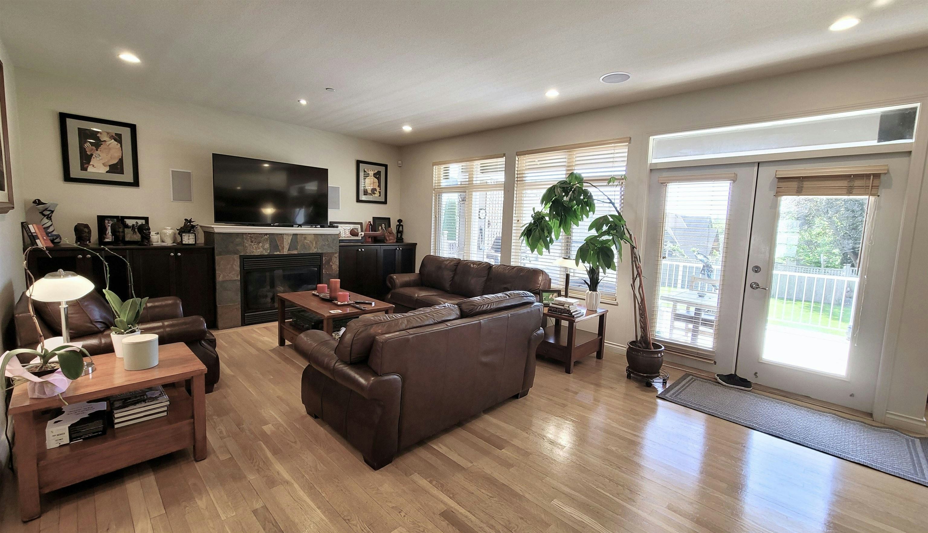 15974 Buena Vista Avenue, Surrey, BC, V4B 2A5 - 10