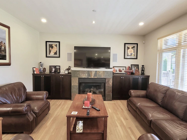15974 Buena Vista Avenue, Surrey, BC, V4B 2A5 - 12