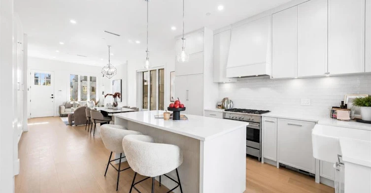 531 W 61st Avenue, Vancouver, BC, V6P 2B4 - 5