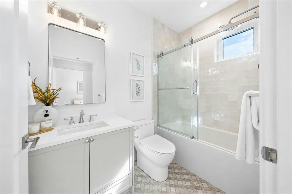 531 W 61st Avenue, Vancouver, BC, V6P 2B4 - 16