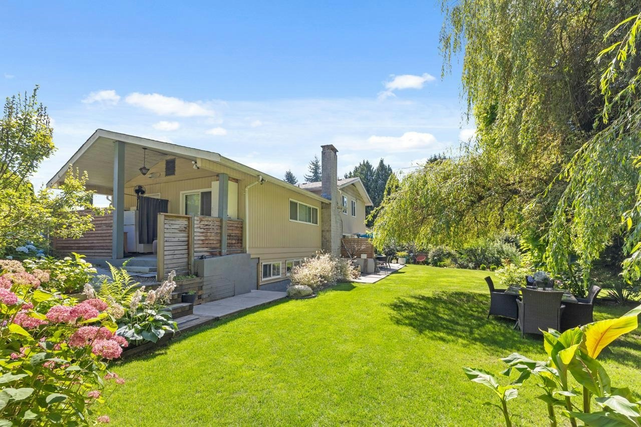 8240 Manson Drive, Burnaby, BC, V5A 2C2 - 9