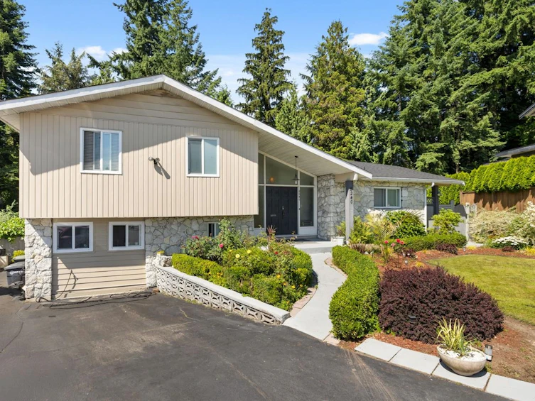 8240 Manson Drive, Burnaby, BC, V5A 2C2 - 2