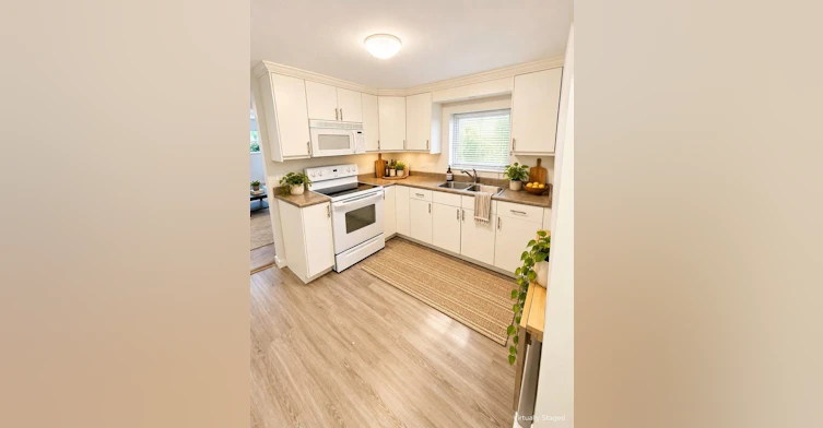 4825 Georgia Street, Burnaby, BC, V5C 2W1