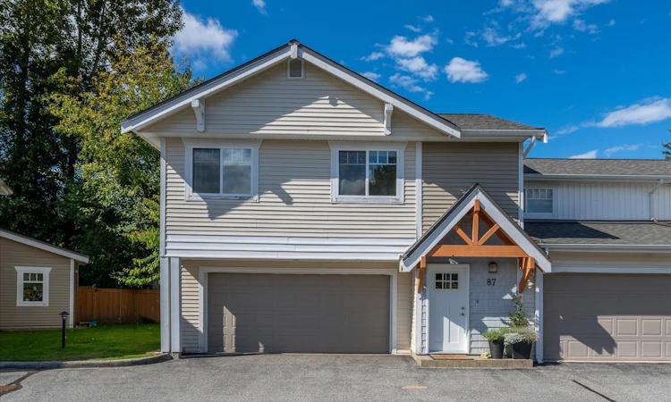 87-1821 Willow Crescent