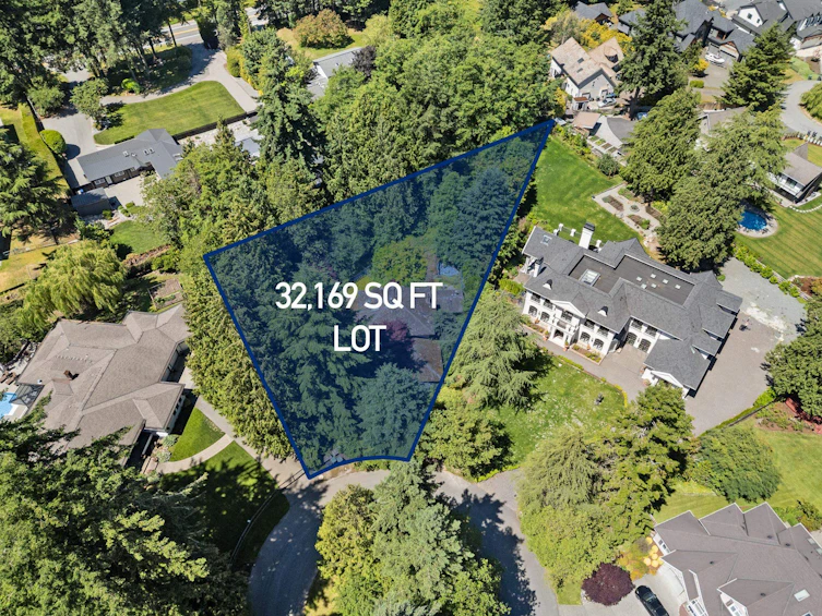 14069 26a Avenue, Surrey, BC, V4P 2E3
