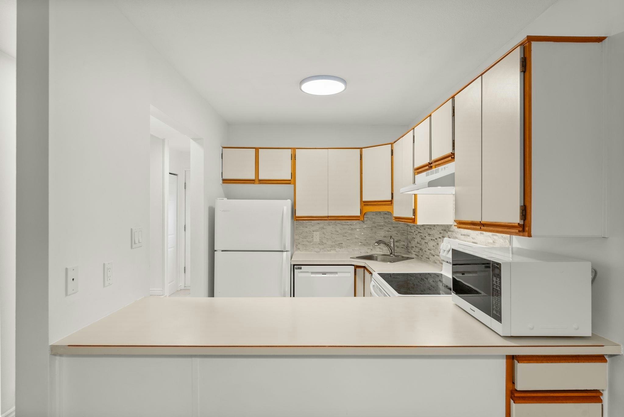 130-12000 First Avenue, Richmond, BC, V7E 3L9 - 12