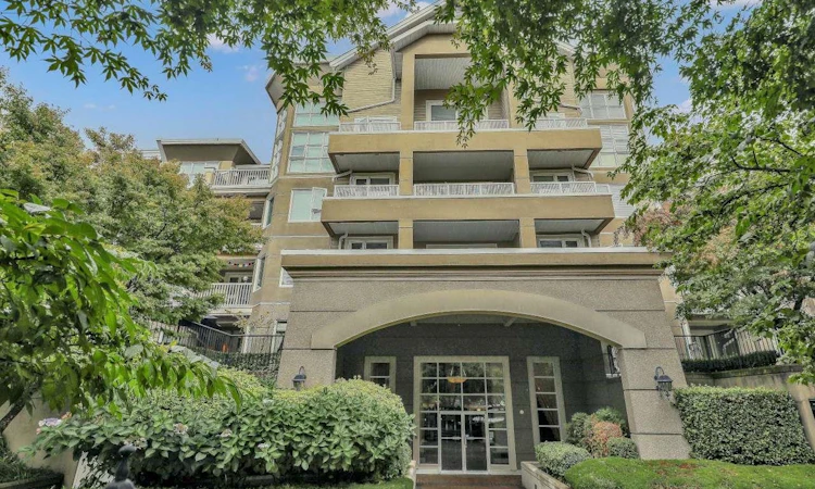 316-5888 Dover Crescent
