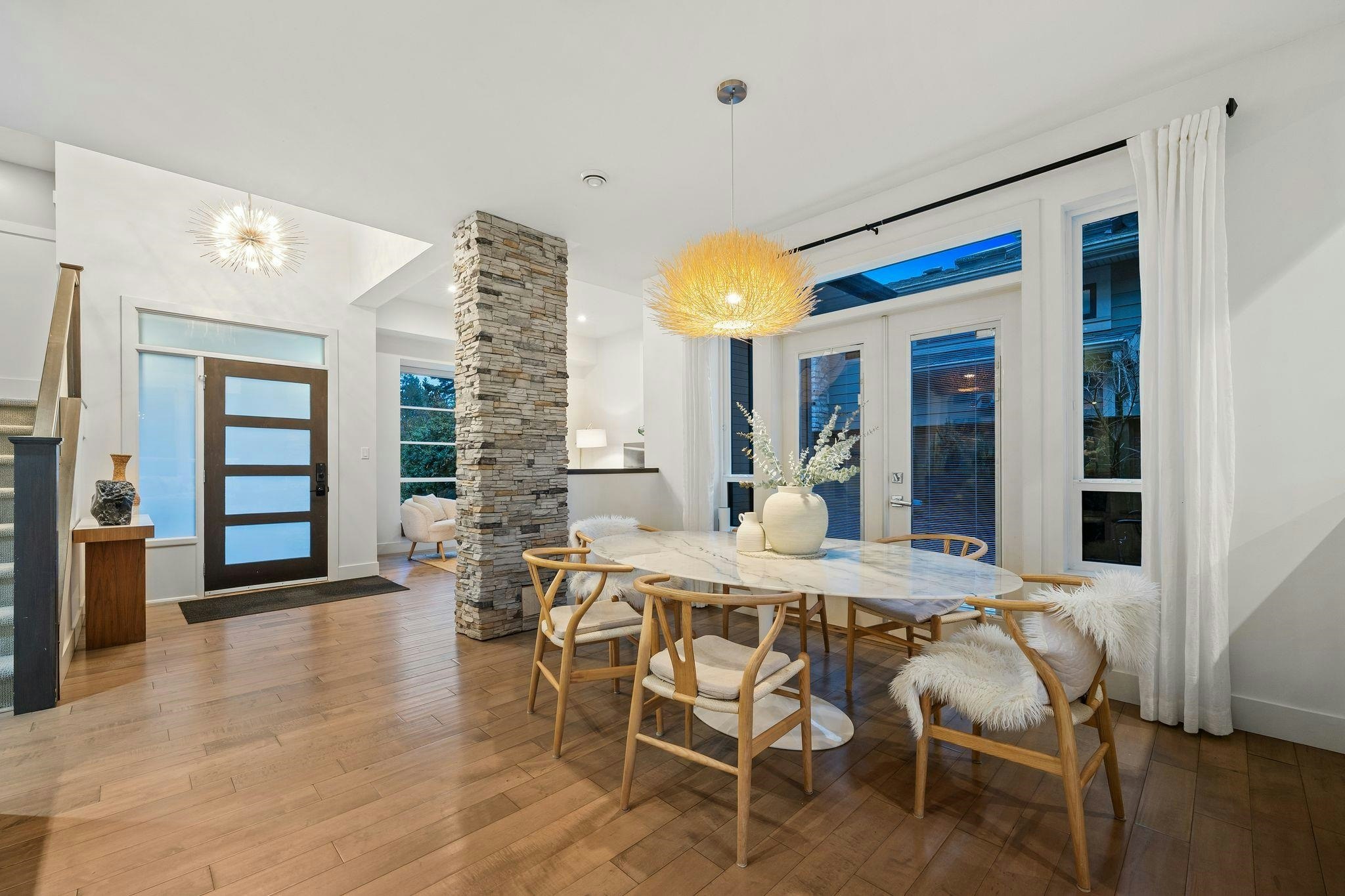 2775 Lyndene Road, North Vancouver, BC, V7R 1E2 - 9
