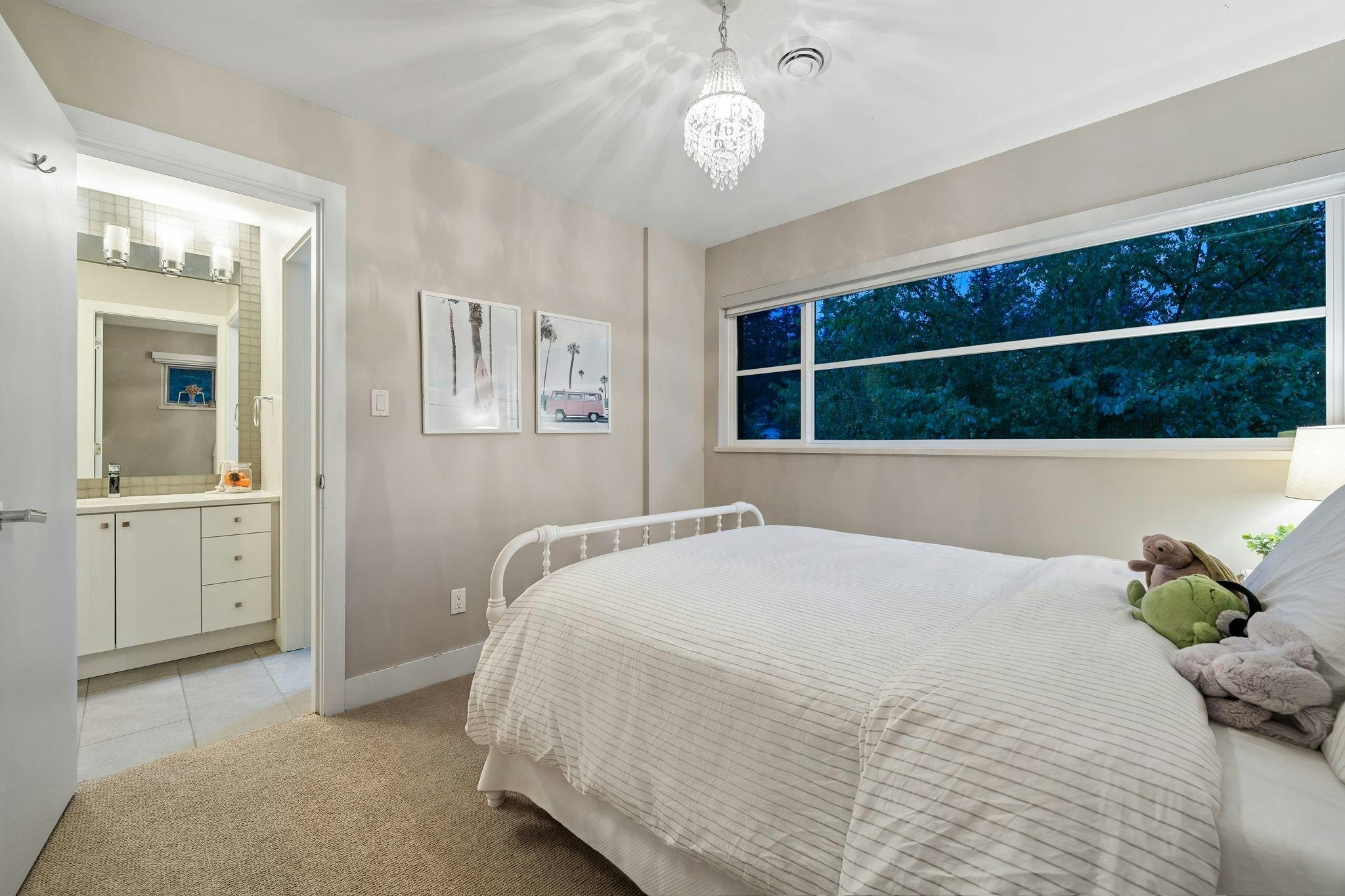 2775 Lyndene Road, North Vancouver, BC, V7R 1E2 - 27