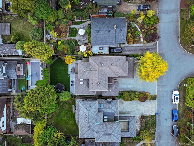 2775 Lyndene Road, North Vancouver, BC, V7R 1E2 - 2