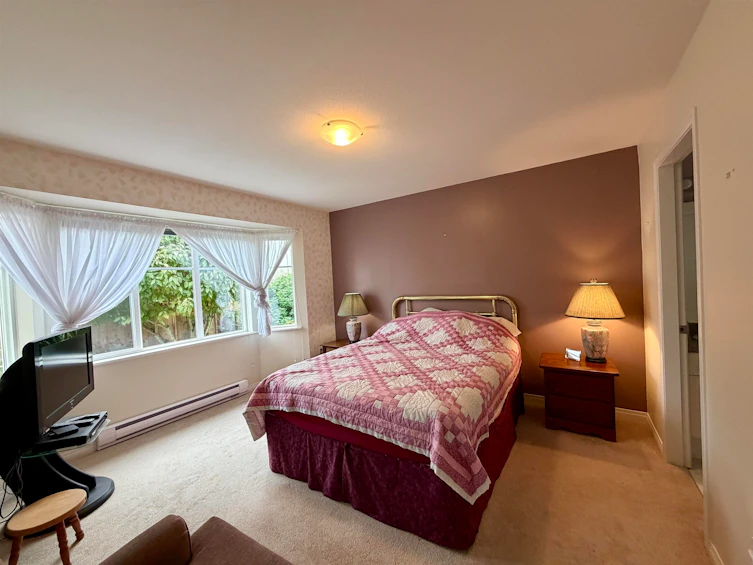 6317 Williams Place, Sechelt, BC, V7Z 0M6 - 17