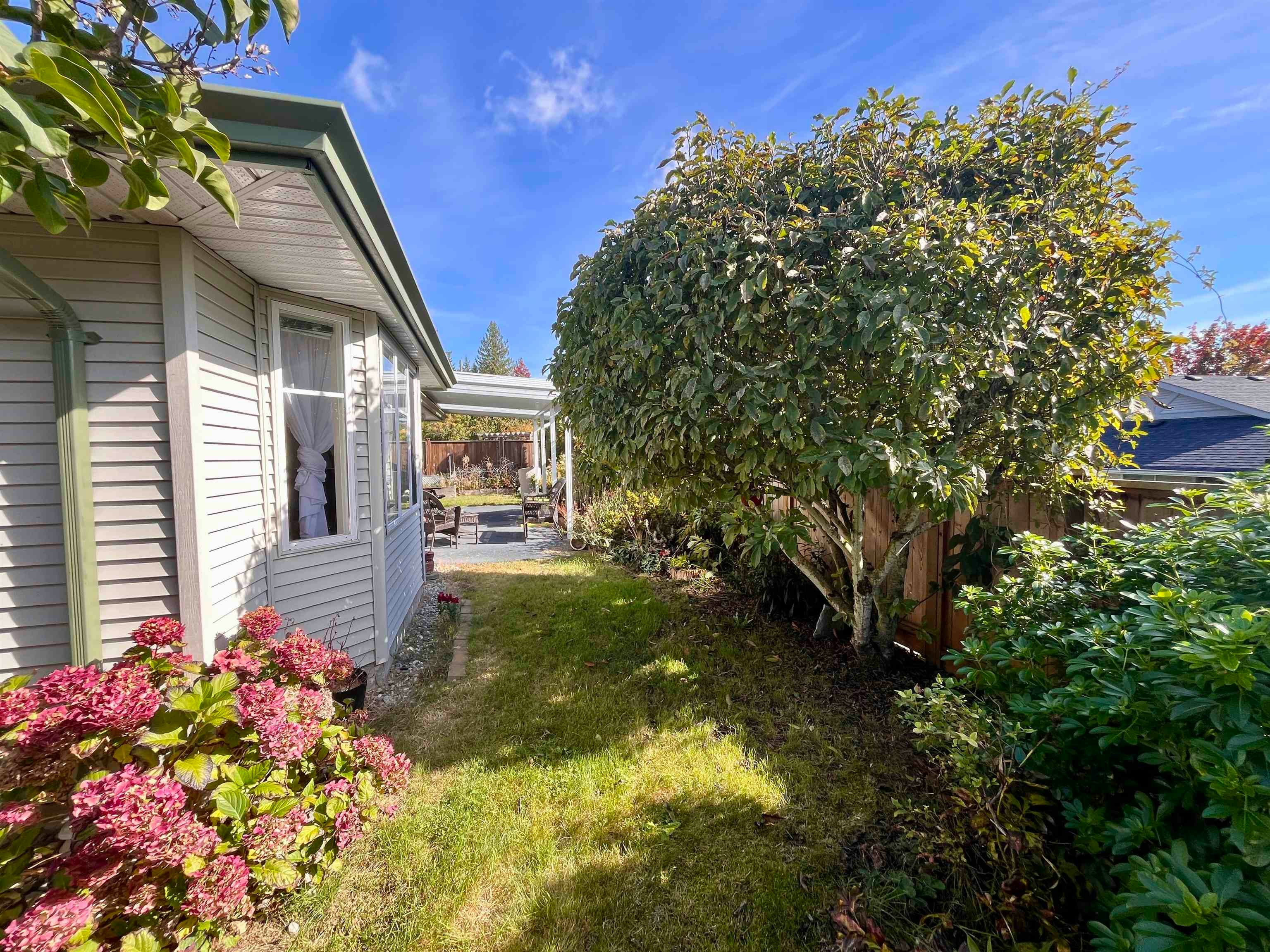 6317 Williams Place, Sechelt, BC, V7Z 0M6 - 28