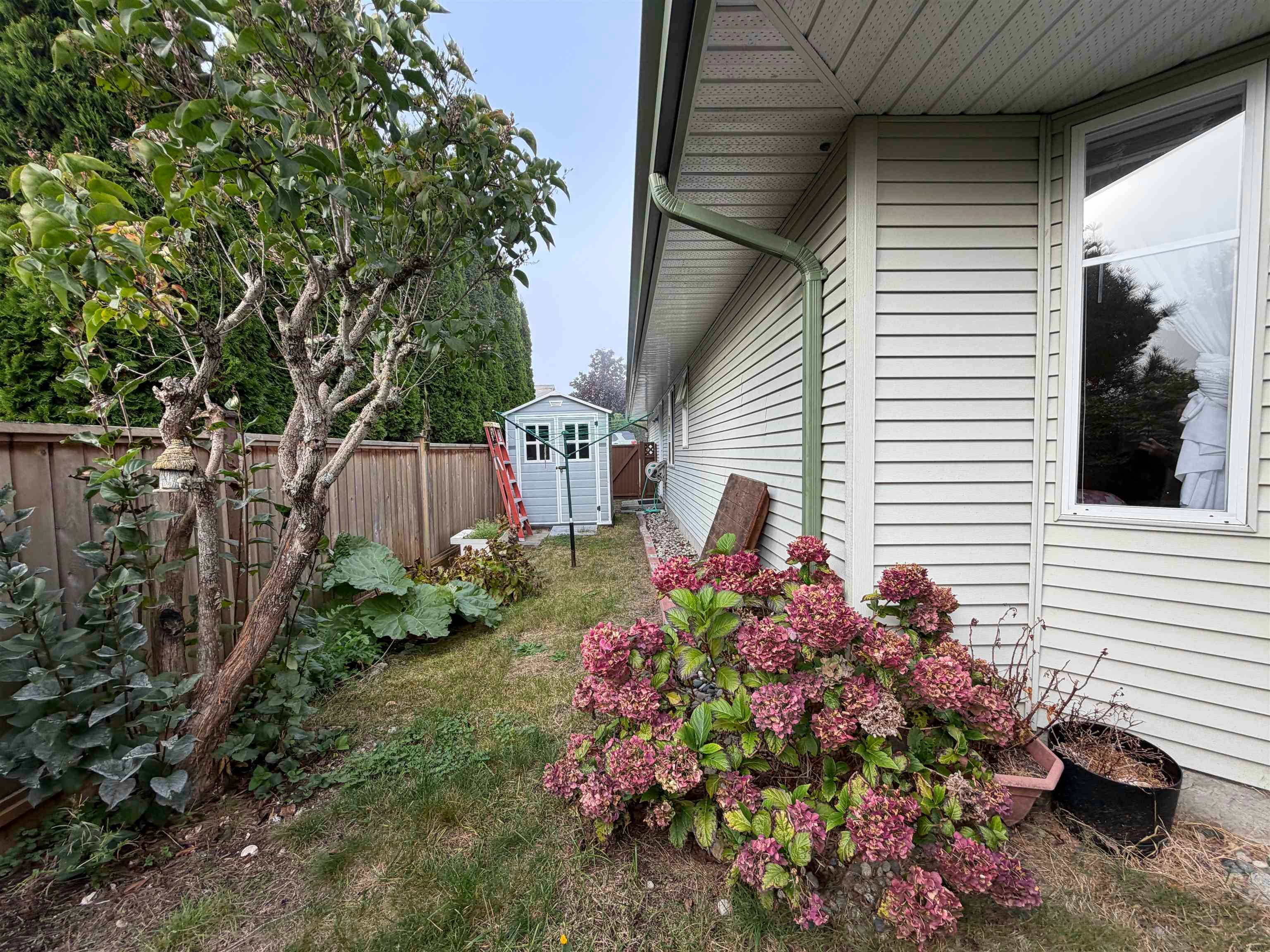 6317 Williams Place, Sechelt, BC, V7Z 0M6 - 26