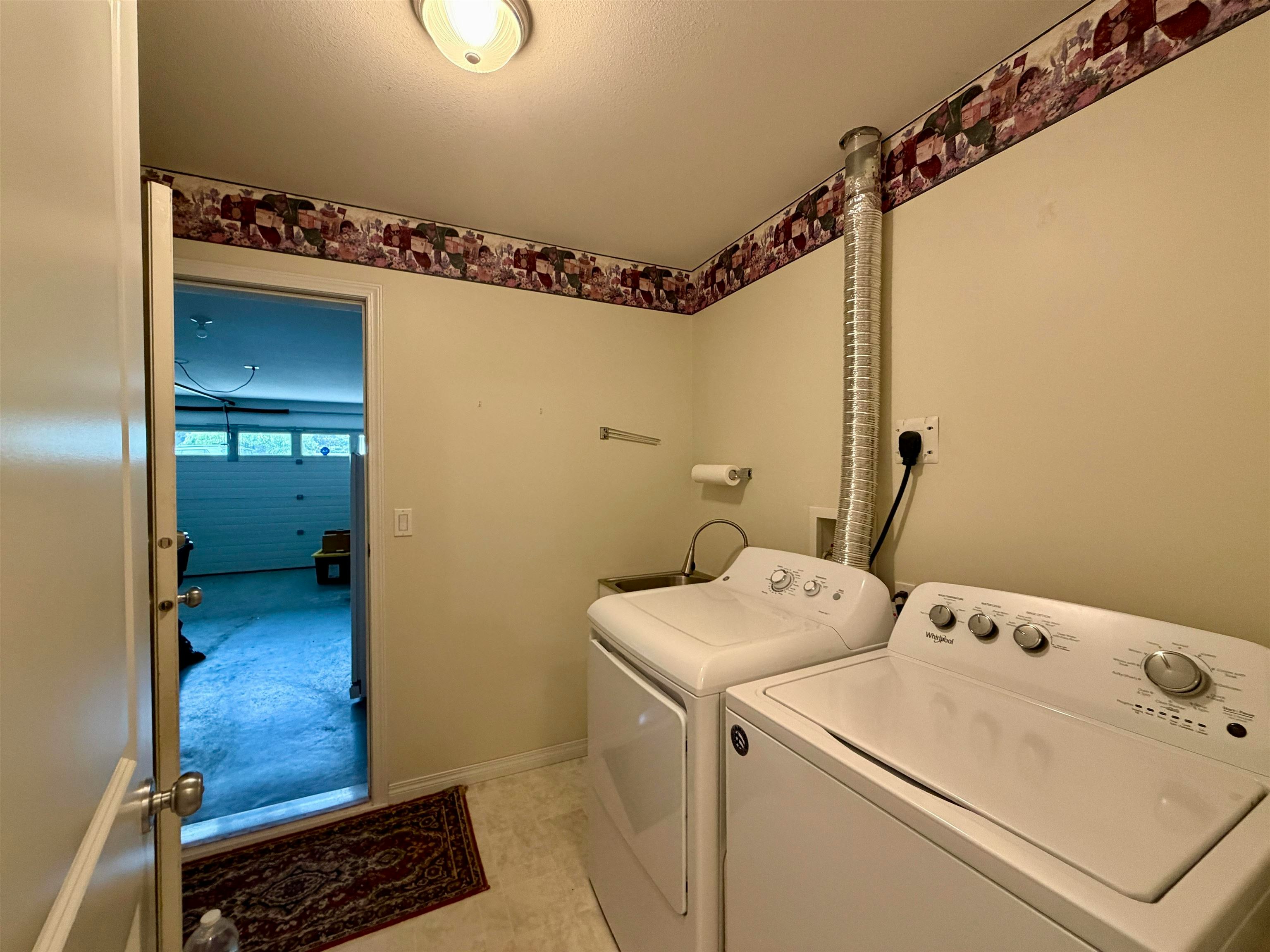 6317 Williams Place, Sechelt, BC, V7Z 0M6 - 23