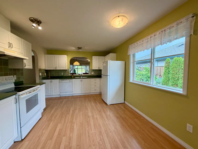 6317 Williams Place, Sechelt, BC, V7Z 0M6 - 12