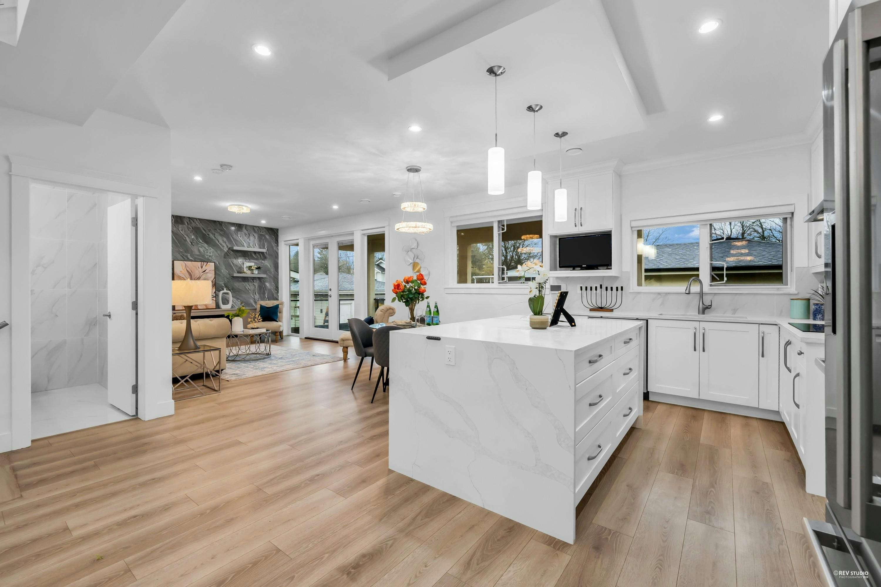 4267 Parker Street, Burnaby, BC, V5C 3C4 - 9
